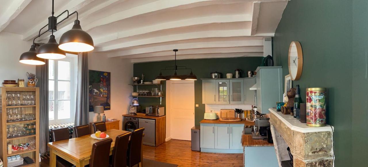 Maison Dix Tusson Exteriör bild